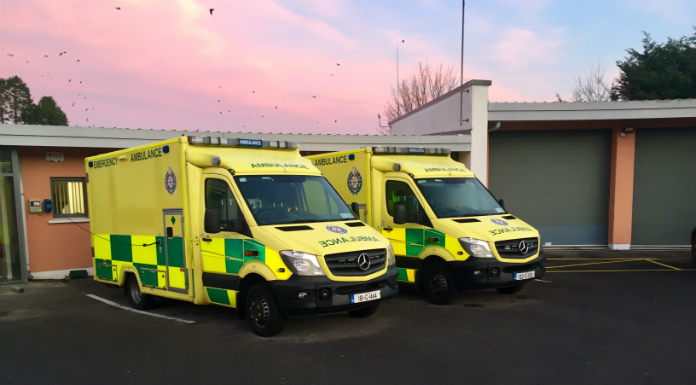 Tipp ambulance crews continue battle for union recognition