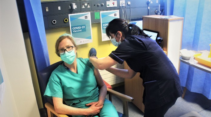 Vaccination of healthcare workers underway at UHL