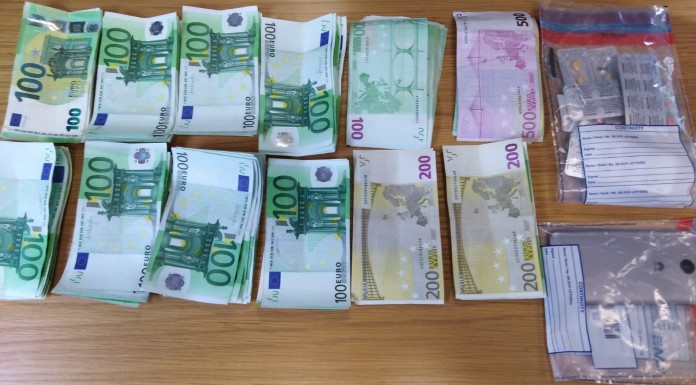 Drugs Unit seize cash in Clonmel raid