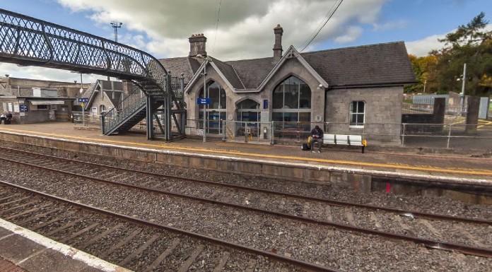 Man removed from train in Thurles for not wearing face covering